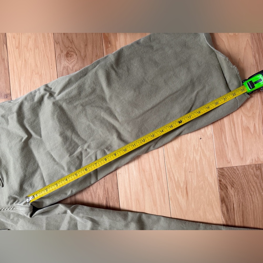 Mica Denim Olive Green Wide Leg Cropped Jeans Size 29 Raw Hem - Picture 3 of 6